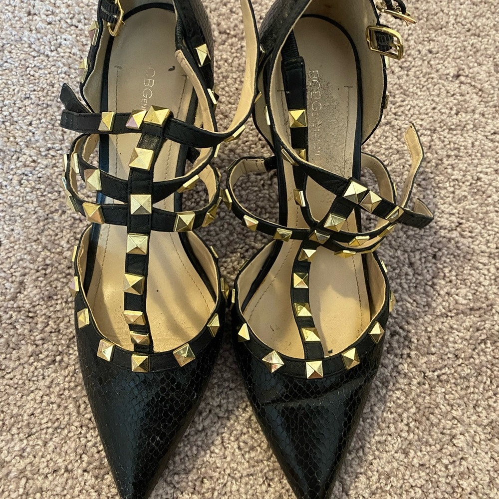 Studded heel